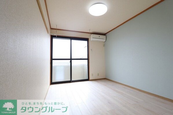 エバーグリーンAの物件内観写真